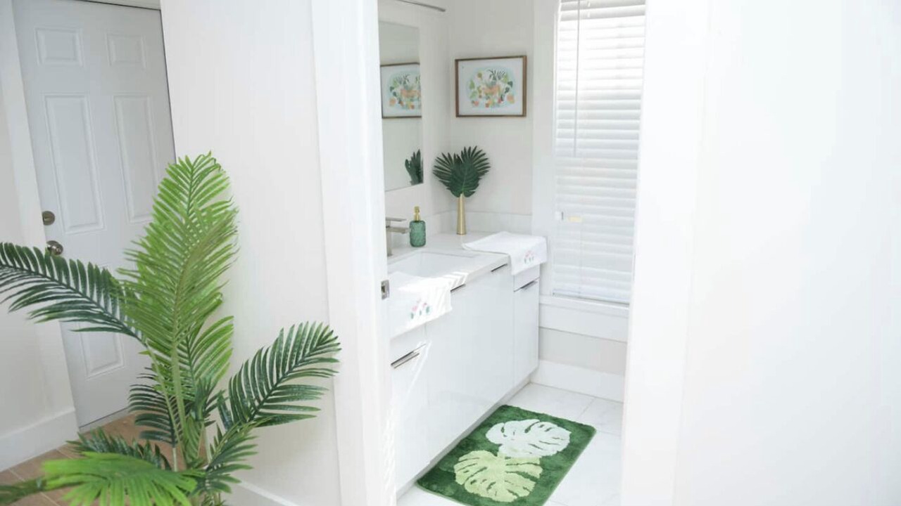 Photo of Bathroom in Coral Way