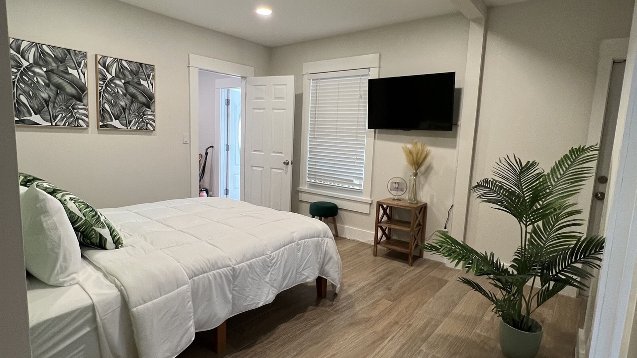 Photo of Bedroom in Coral Way
