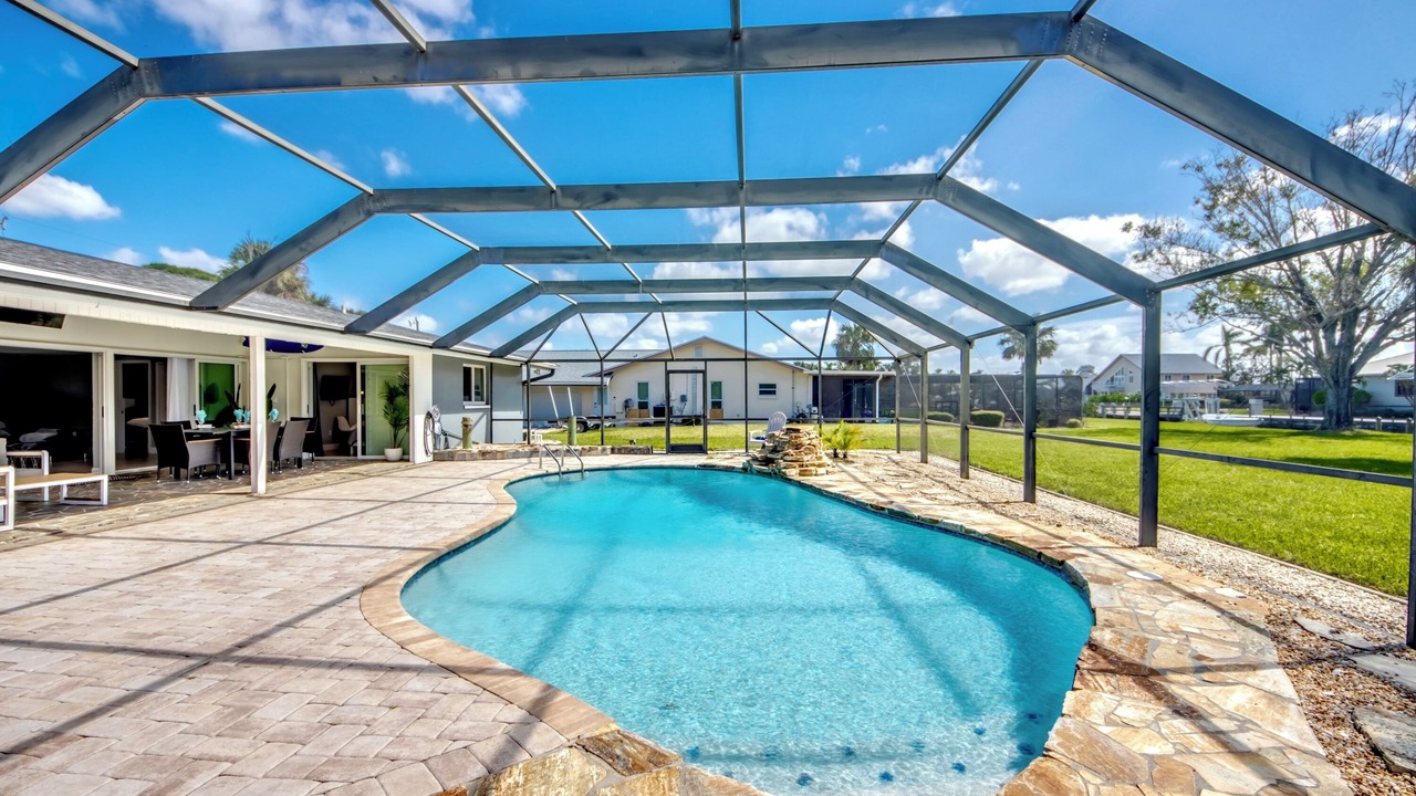 Photo of Outdoor in Lochmoor Waterway Estates