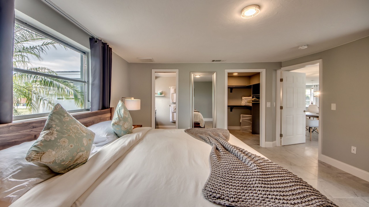 Photo of Bedroom in Lochmoor Waterway Estates