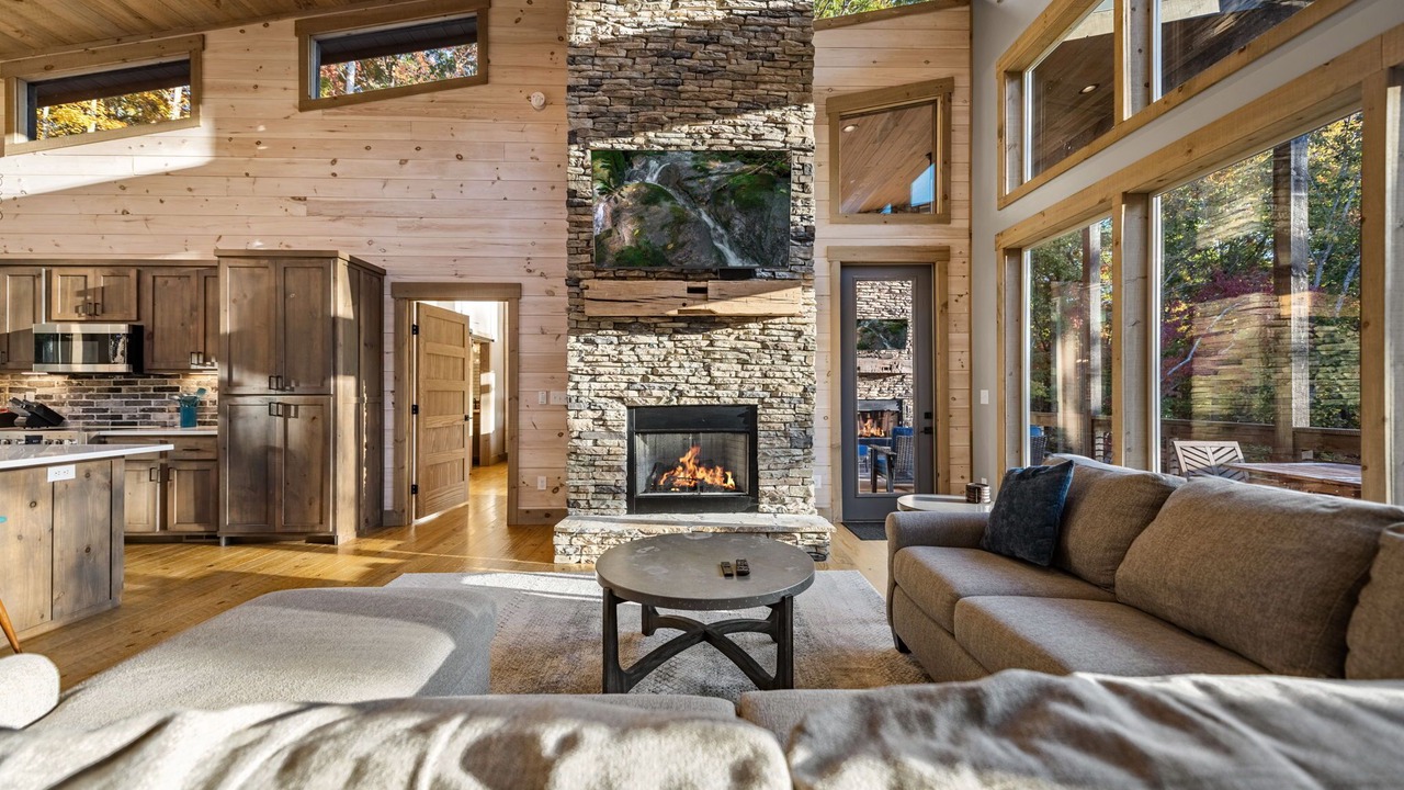 Photo of Livingroom in Morganton
