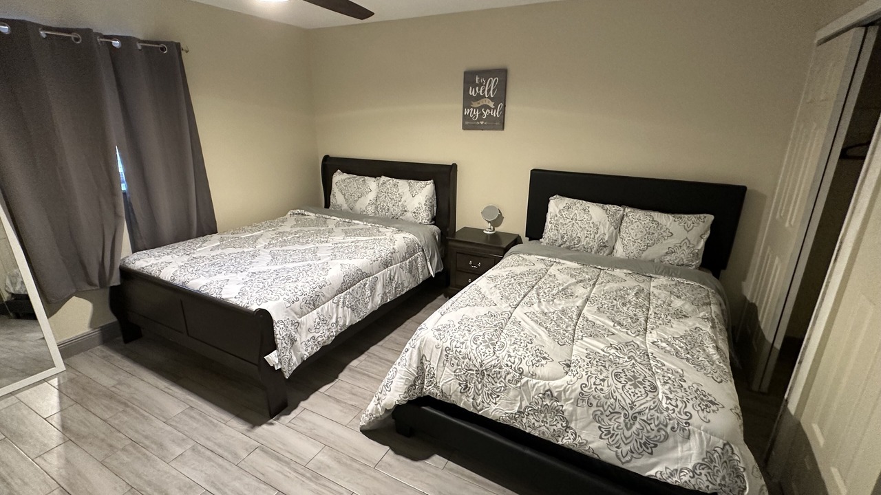 Photo of Bedroom in Oak Ridge