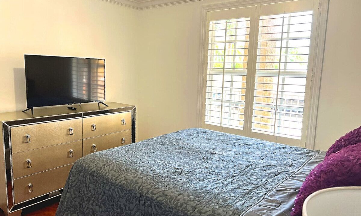 Photo of Bedroom in Redevelopment Area