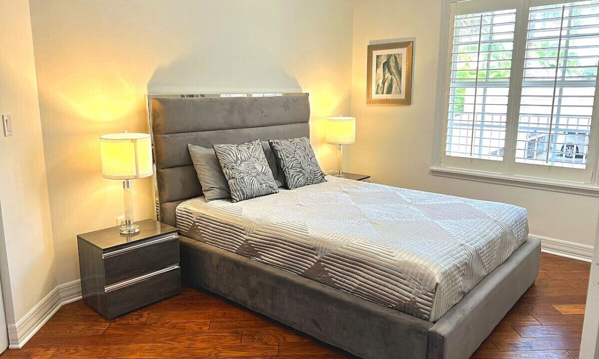 Photo of Bedroom in Redevelopment Area