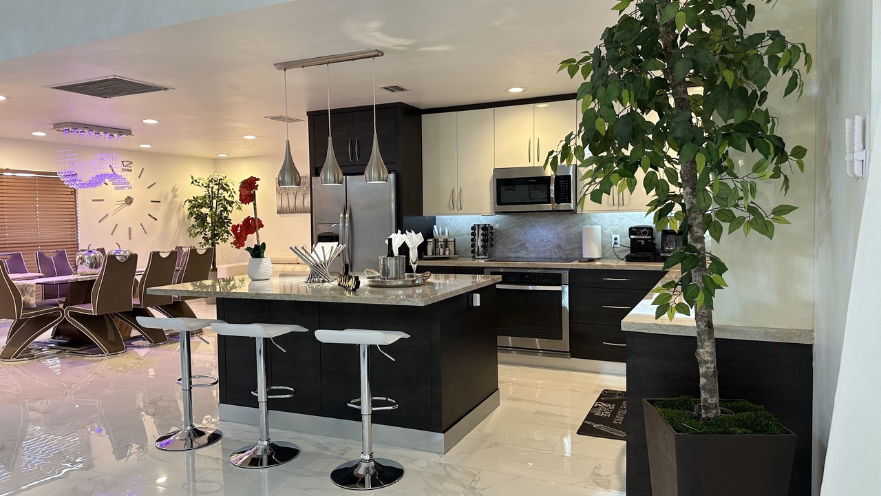 Photo of Kitchen in Florida Gardens