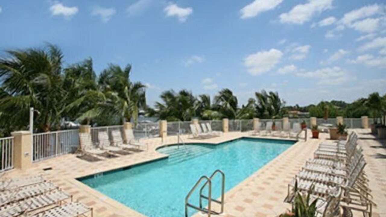 Photo of Outdoor in Vanderbilt Beach