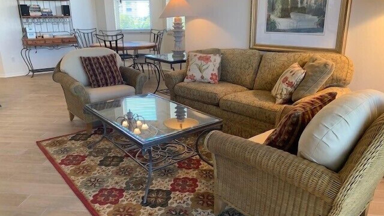 Photo of Bedroom in Vanderbilt Beach