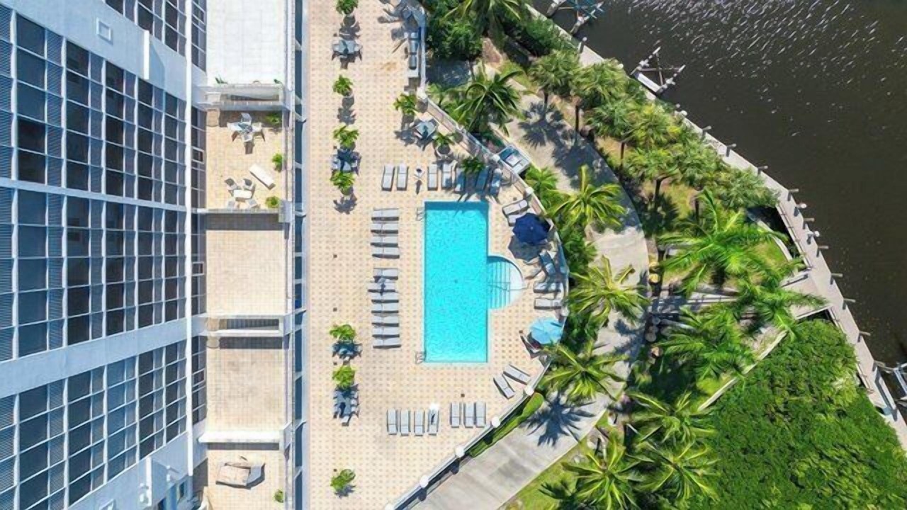 Photo of Outdoor in Vanderbilt Beach