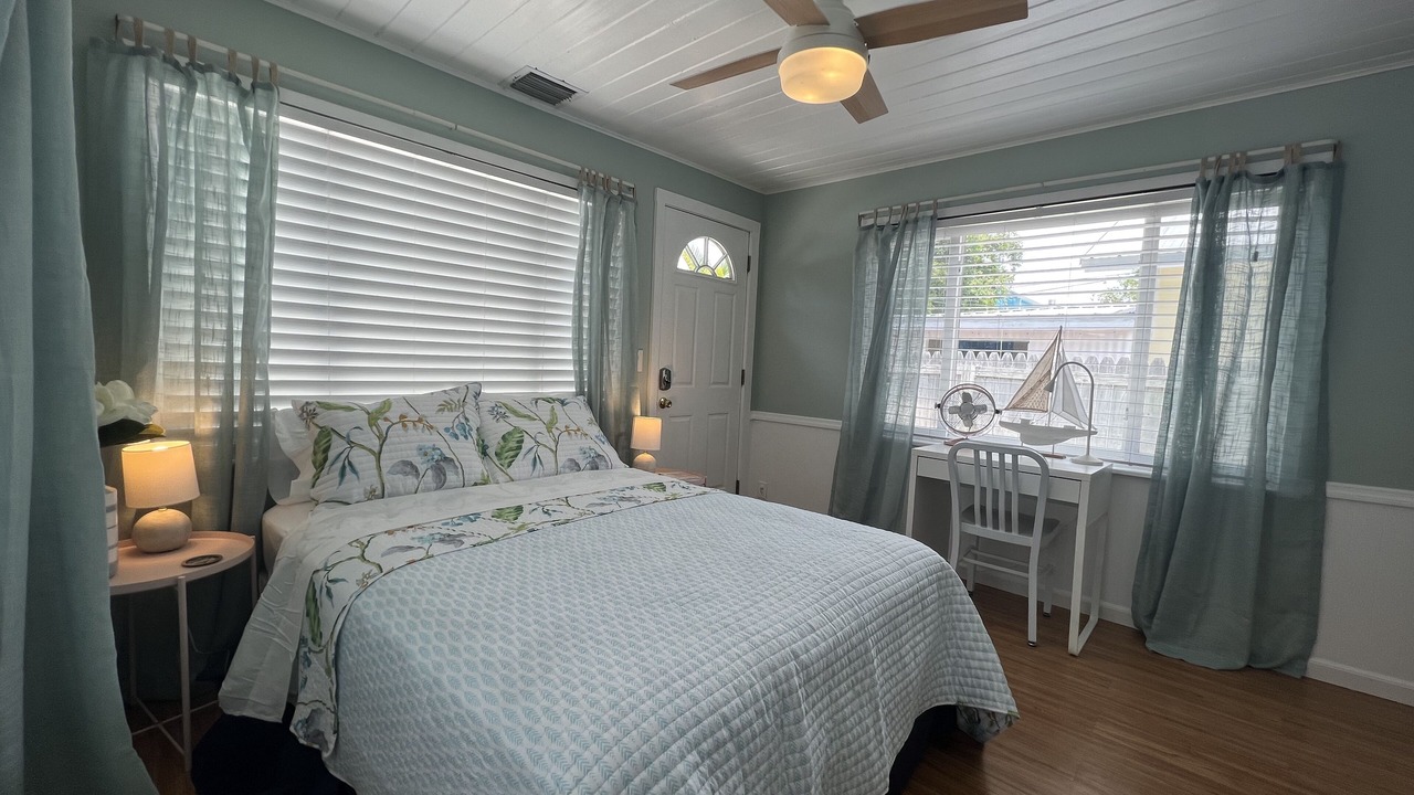 Photo of Bedroom in Gulfport