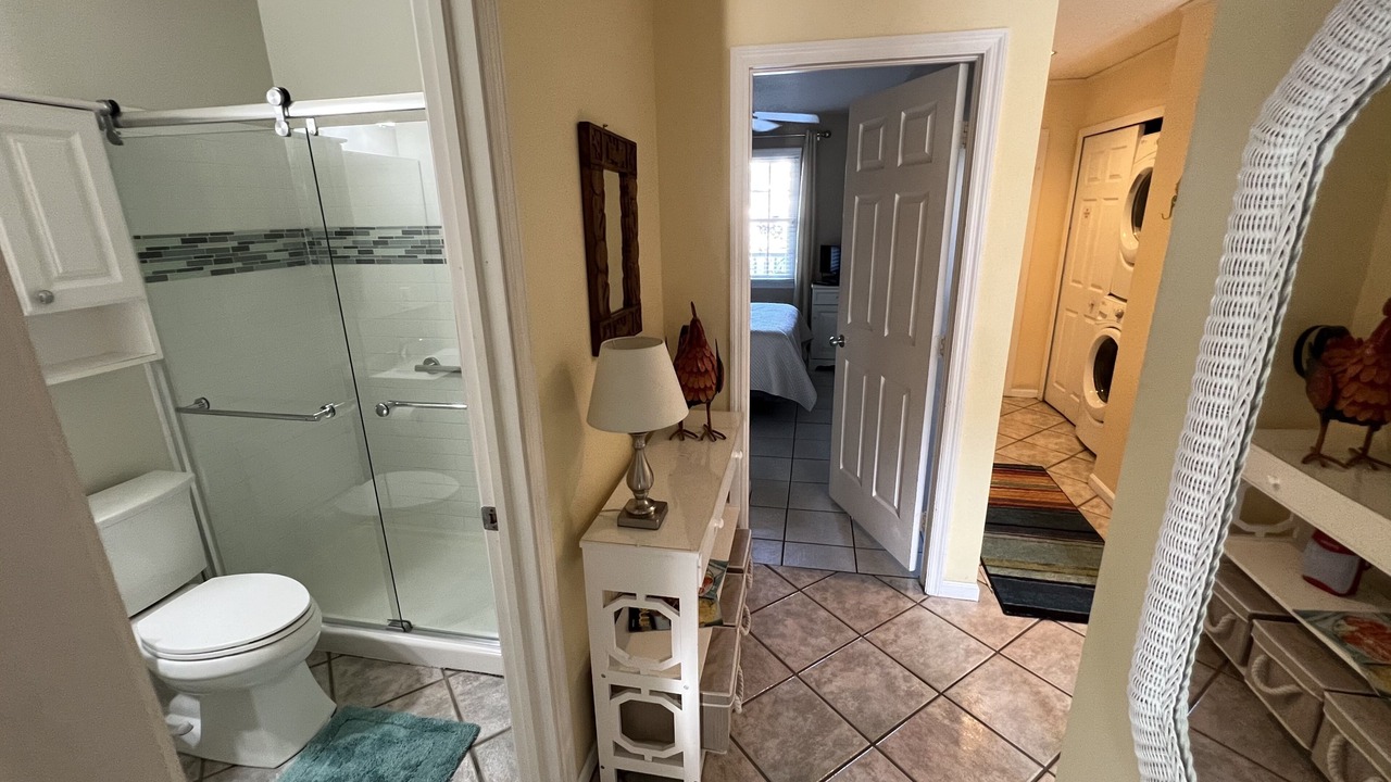 Photo of Bathroom in Truman Annex