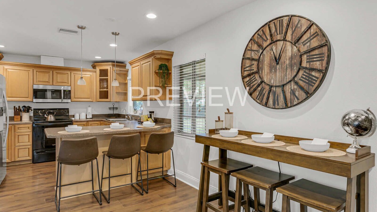 Photo of Kitchen in Lake Magdalene