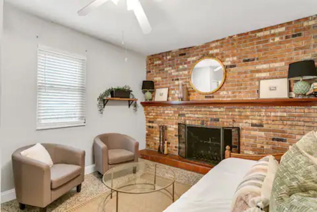 Photo of Livingroom in Lake Magdalene