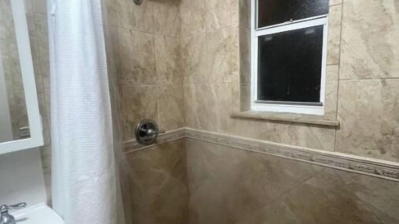 Photo of Bathroom in Douglas