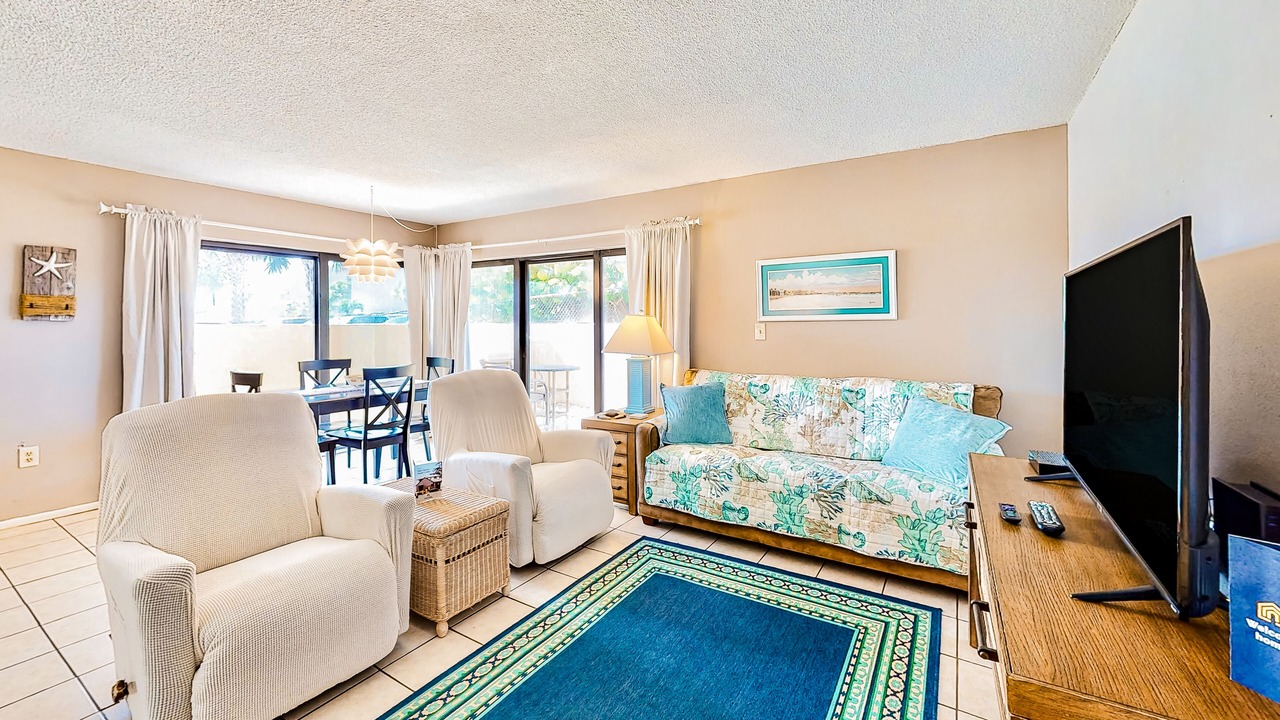 Photo of Livingroom in New Smyrna Beach