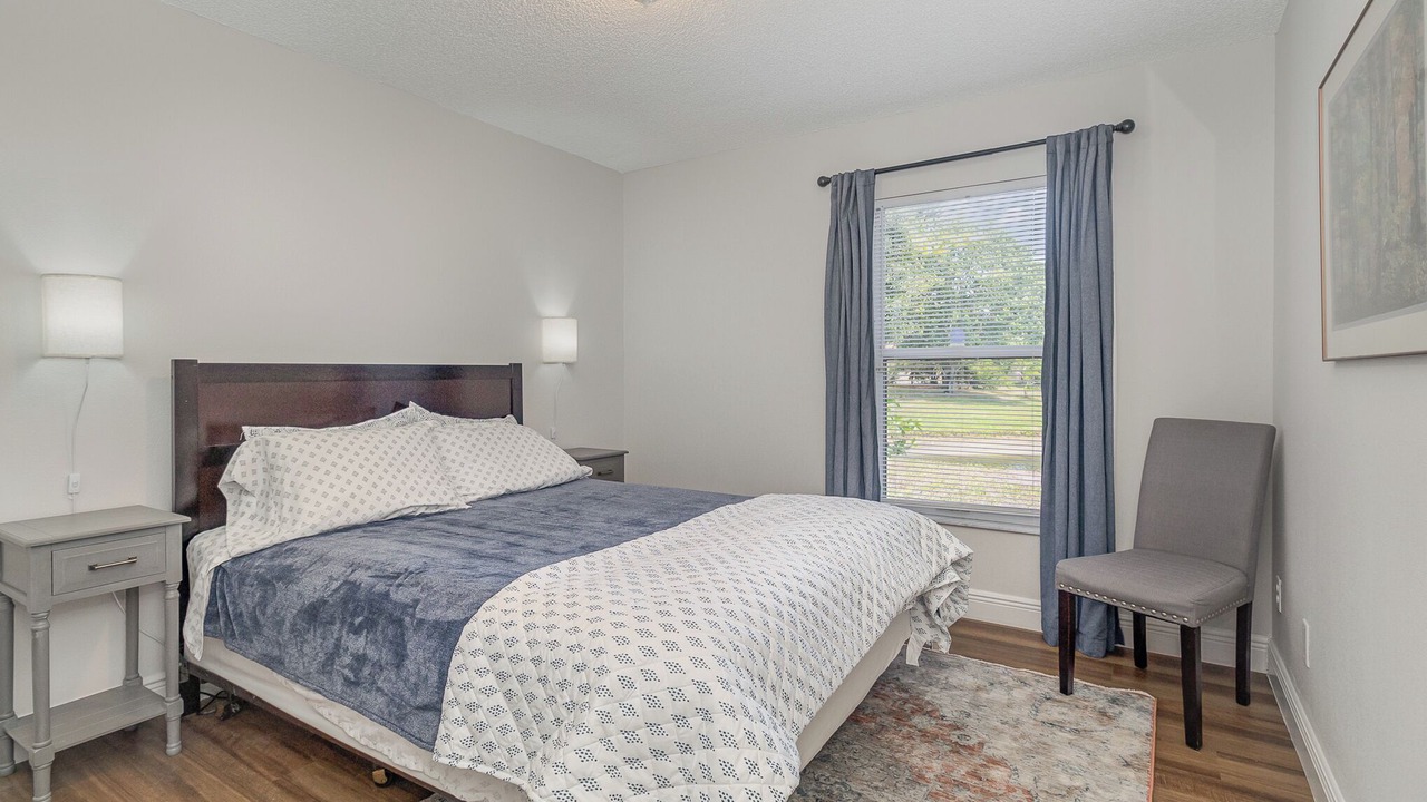 Photo of Bedroom in Interchange Square