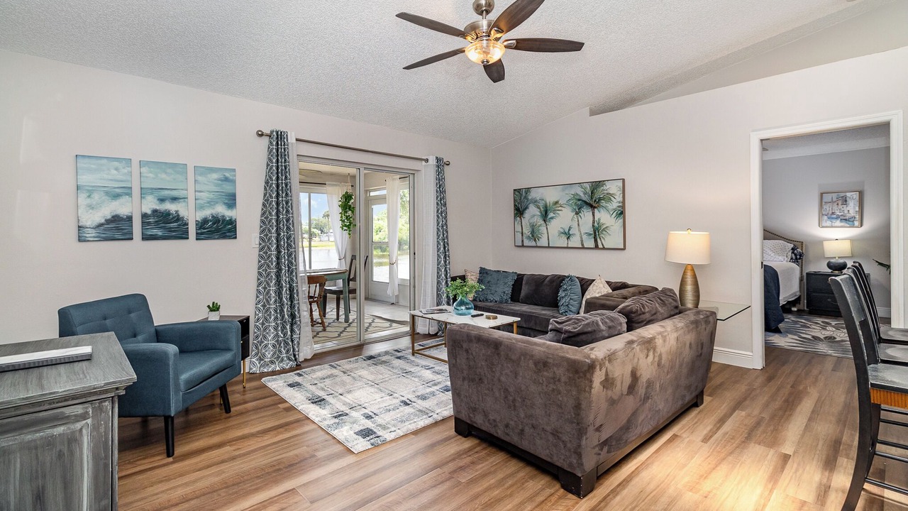 Photo of Livingroom in Interchange Square