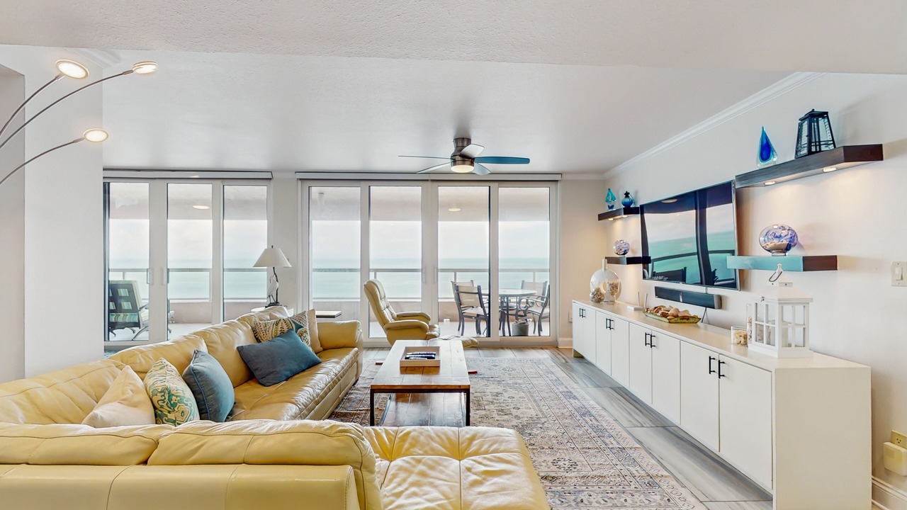 Photo of Livingroom in Sand Key