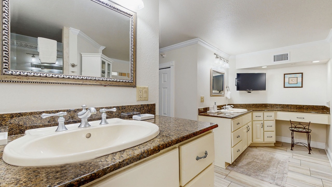 Photo of Bathroom in Sand Key