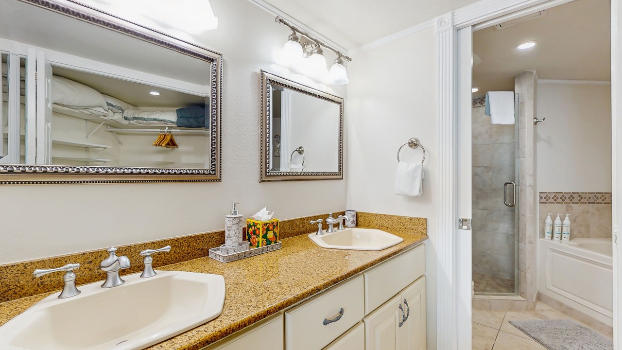 Photo of Bathroom in Sand Key