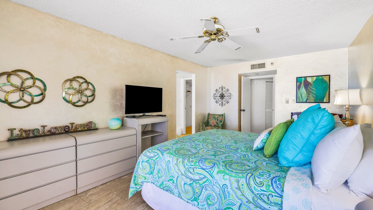 Photo of Bedroom in Sand Key