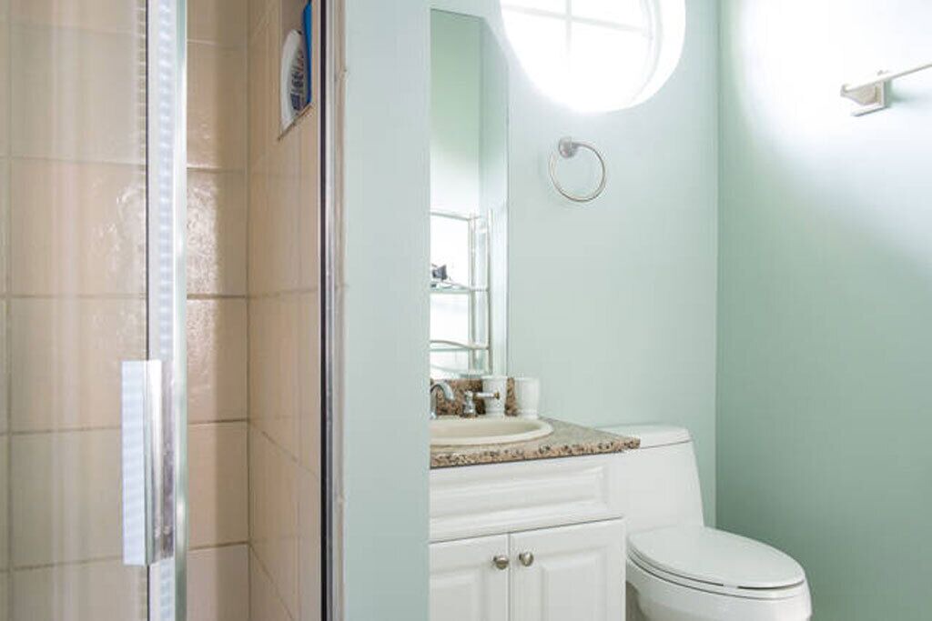 Photo of Bathroom in Lantana