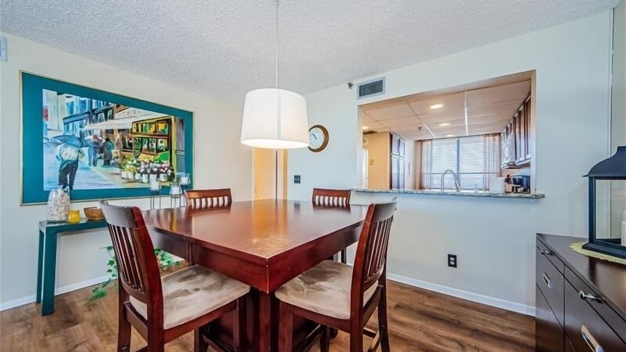 Photo of Bedroom in Redington Shores
