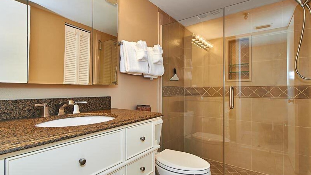Photo of Bathroom in Redington Shores