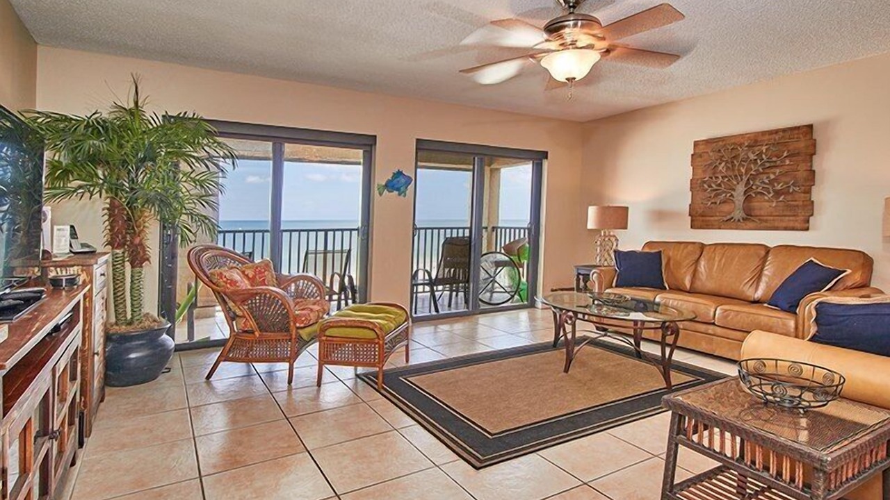 Photo of Livingroom in Redington Shores