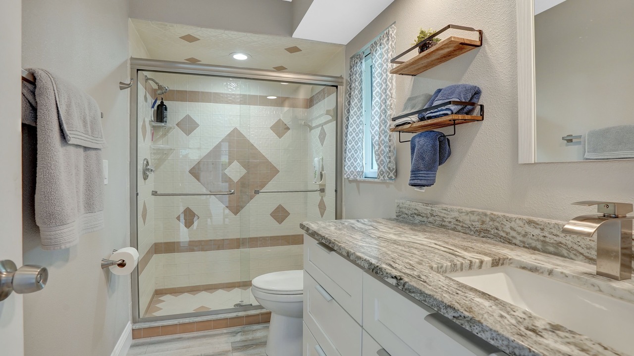 Photo of Bathroom in Palm Harbor