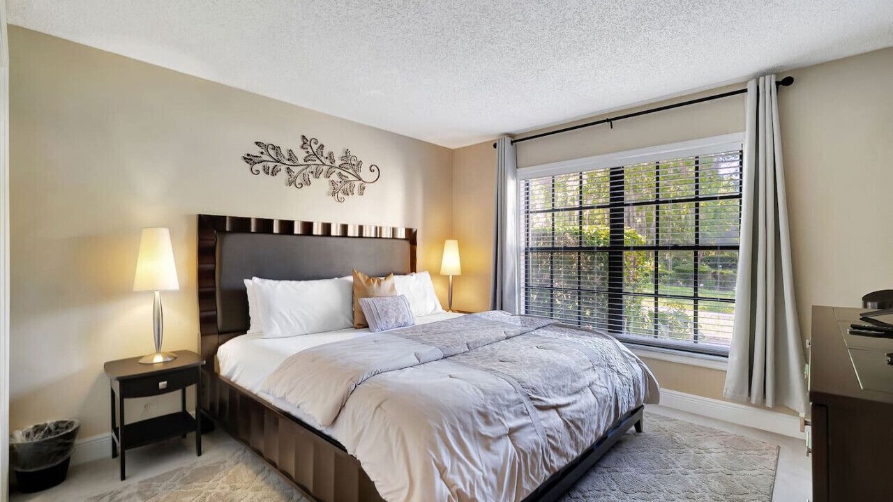 Photo of Bedroom in Saddlebrook