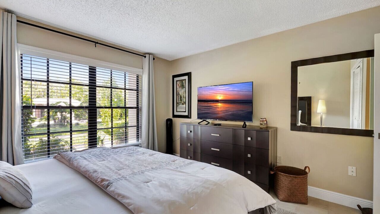 Photo of Bedroom in Saddlebrook
