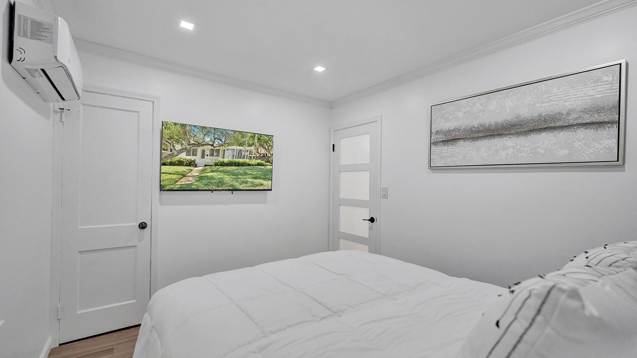 Photo of Bedroom in Harbordale