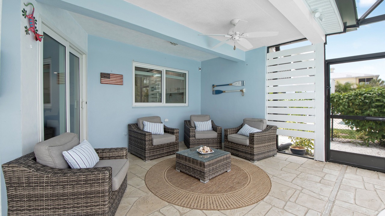 Photo of Patio Balcony in Isles of Capri