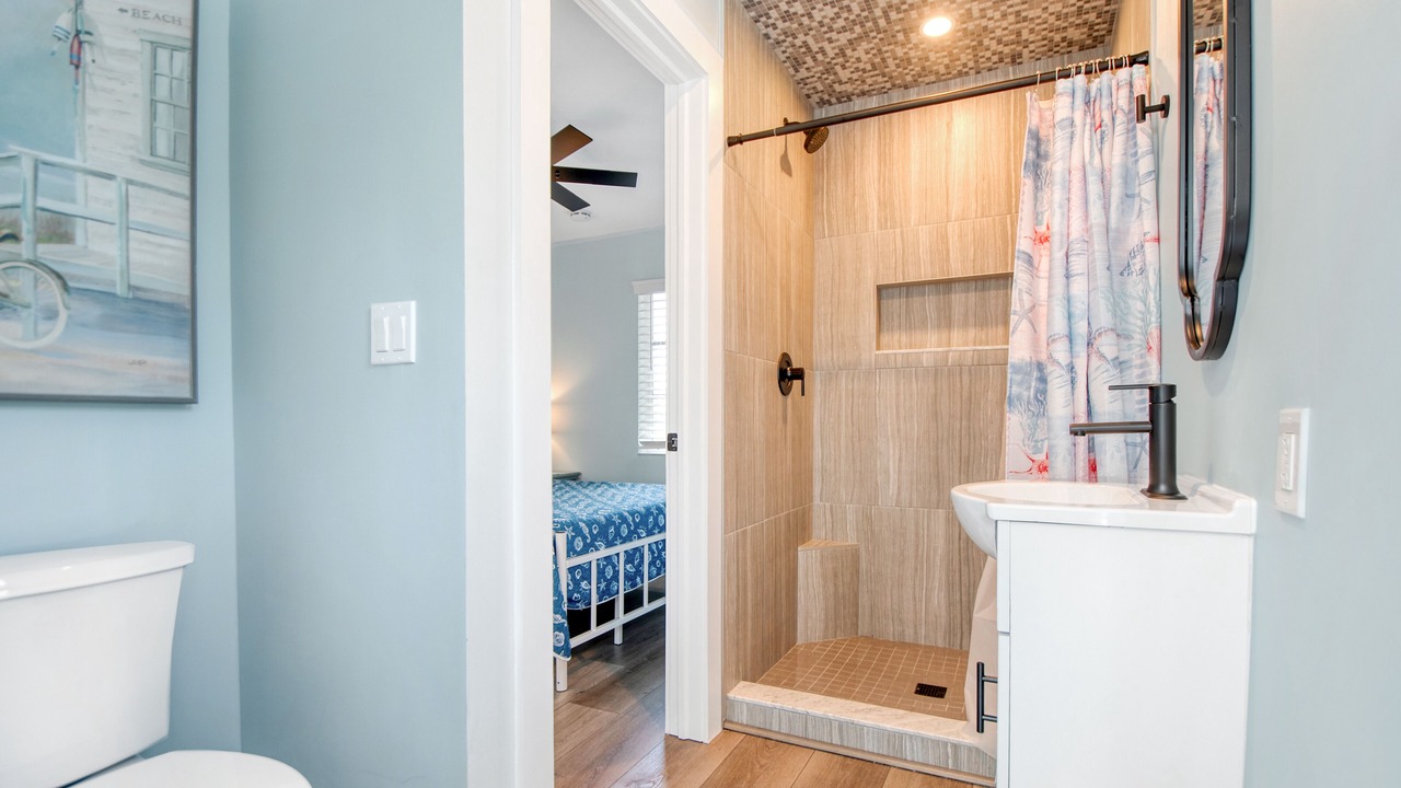 Photo of Bathroom in Isles of Capri