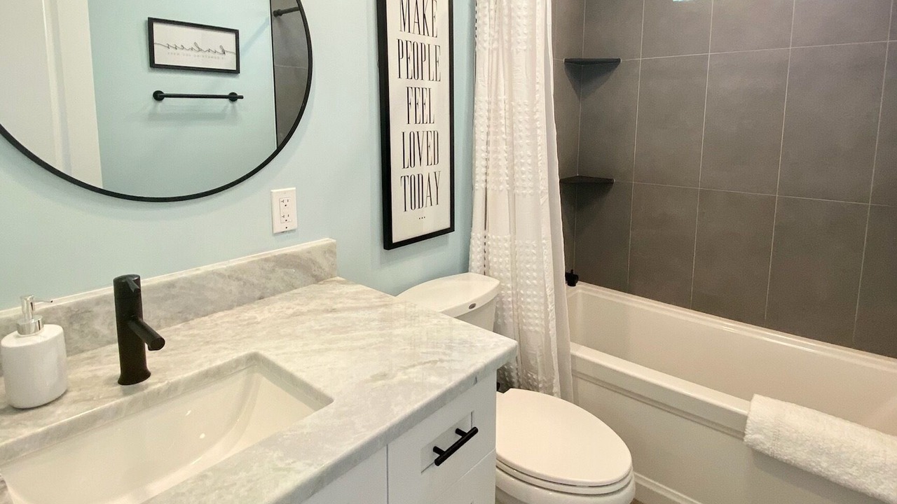Photo of Bathroom in Isles of Capri