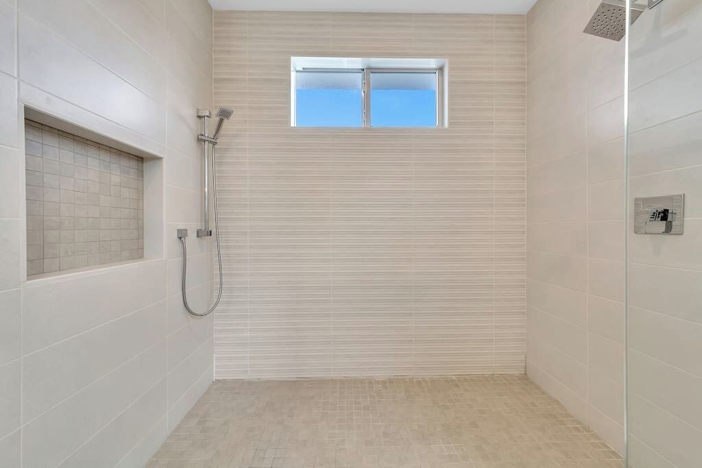 Photo of Bathroom in Coral Ridge