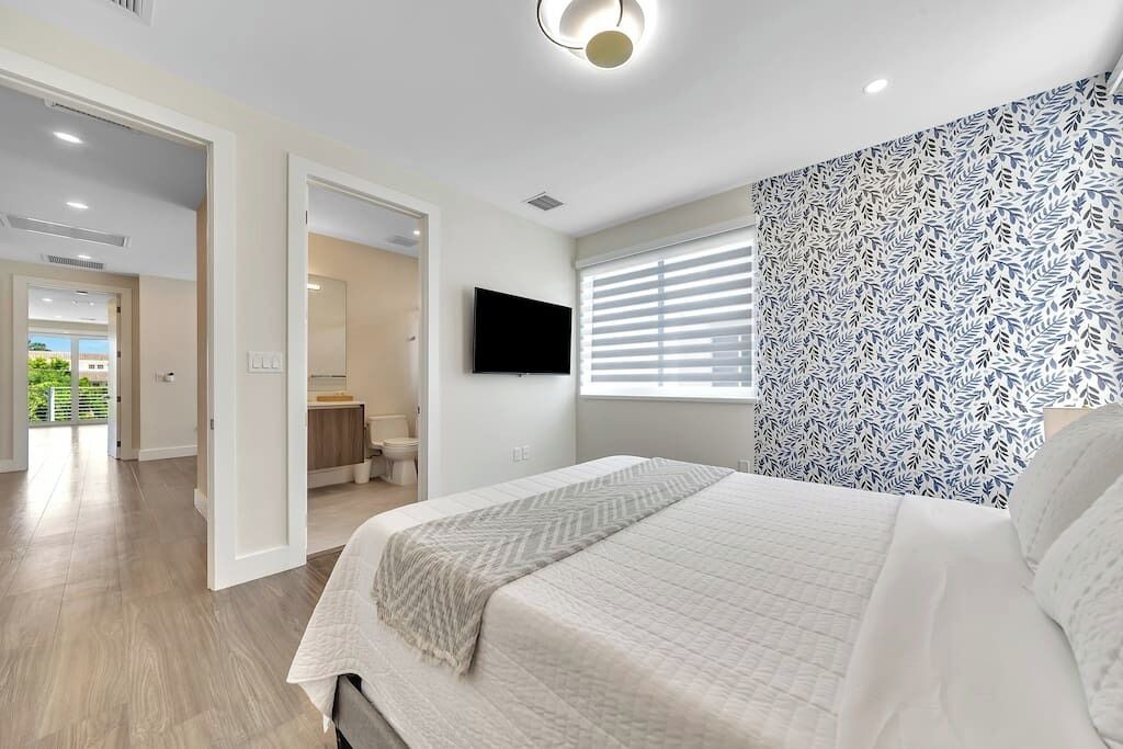 Photo of Bedroom in Coral Ridge