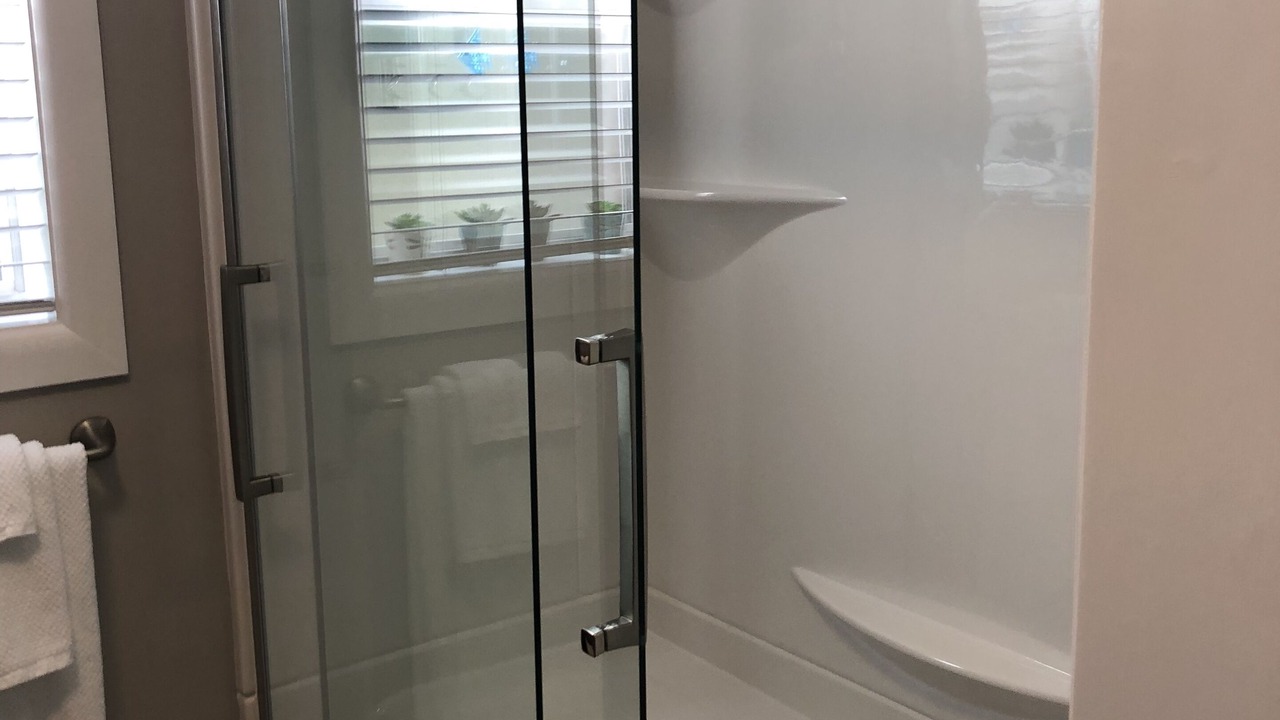 Photo of Bathroom in Eastpoint