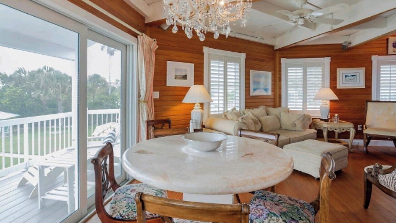 Photo of Livingroom in Sunset Reef