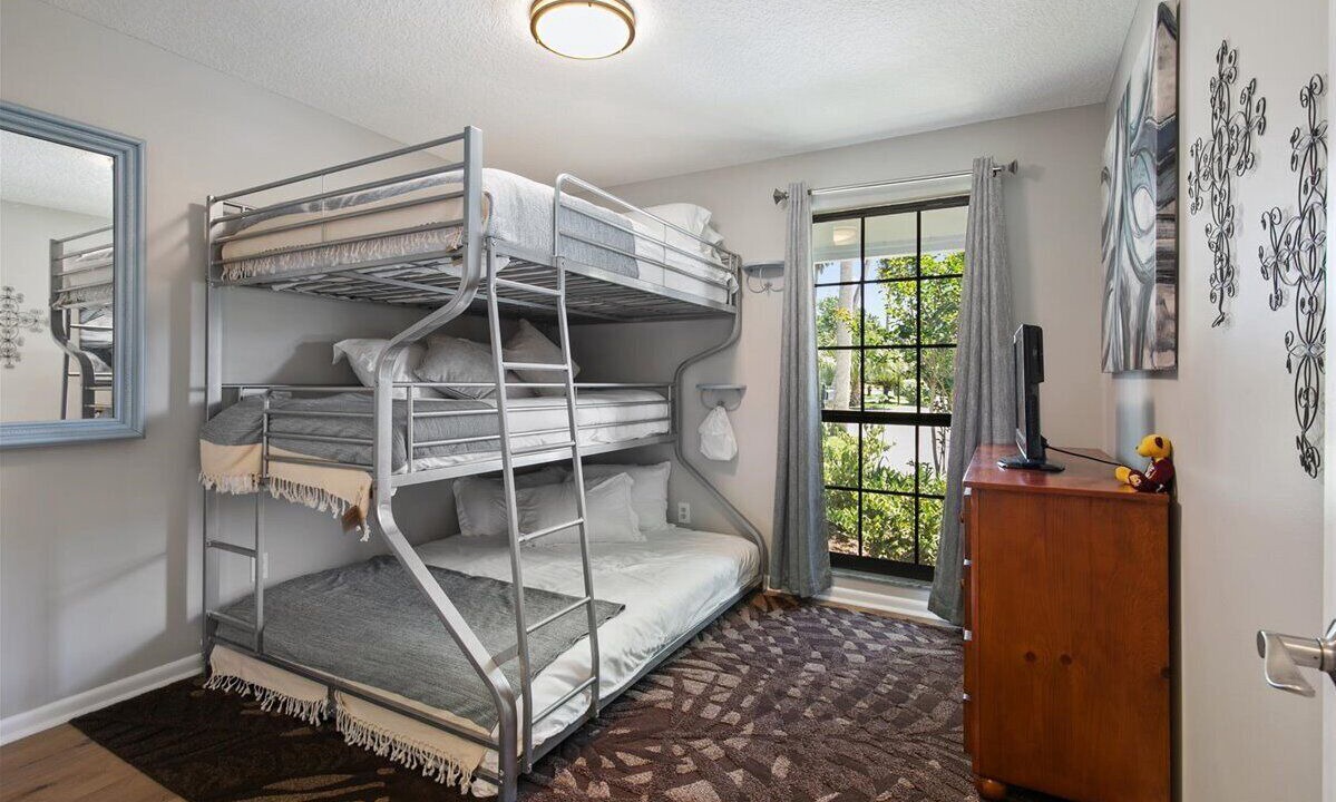 Photo of Bedroom in Palm Valley