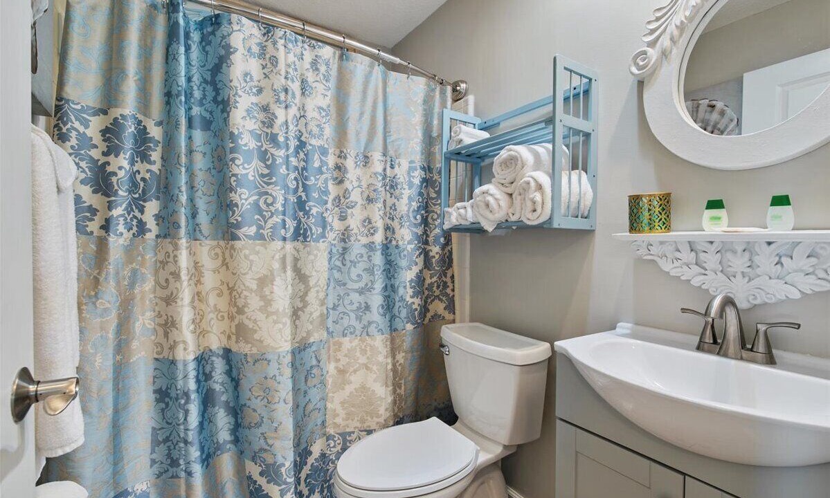 Photo of Bathroom in Palm Valley