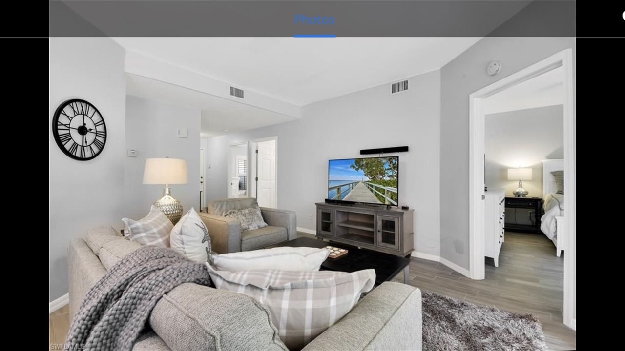 Photo of Livingroom in Gateway