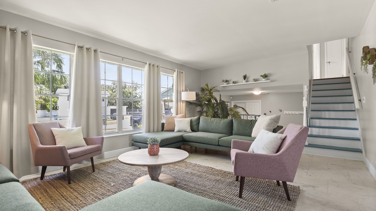 Photo of Livingroom in Bay Crest Park