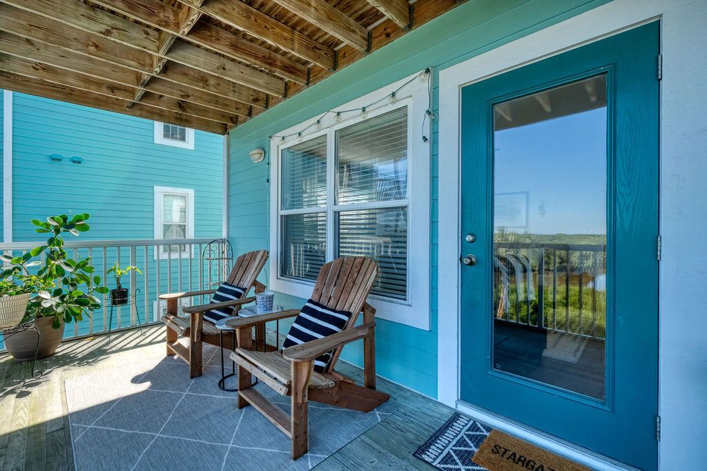 Photo of Patio Balcony in Cedar Key