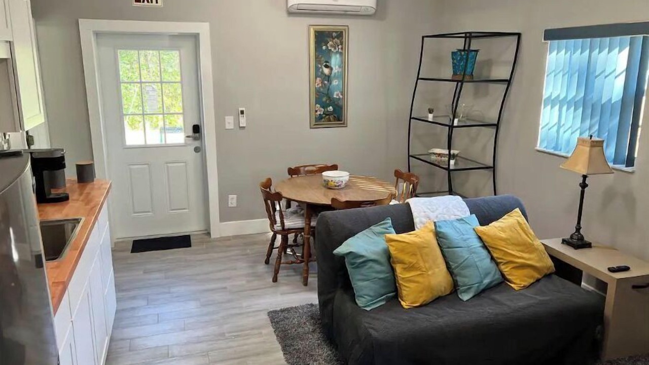 Photo of Livingroom in Orange Park