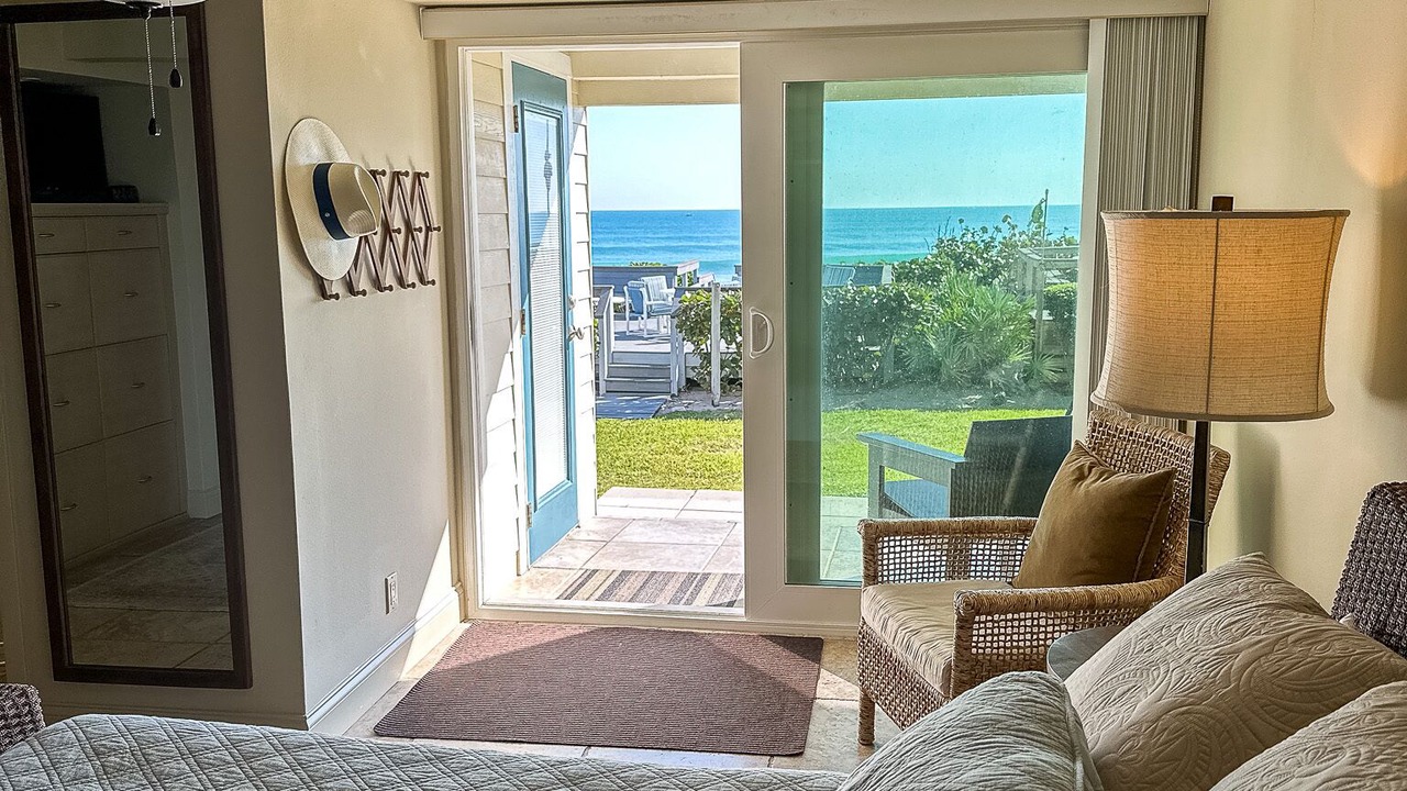 Photo of Bedroom in Melbourne Beach