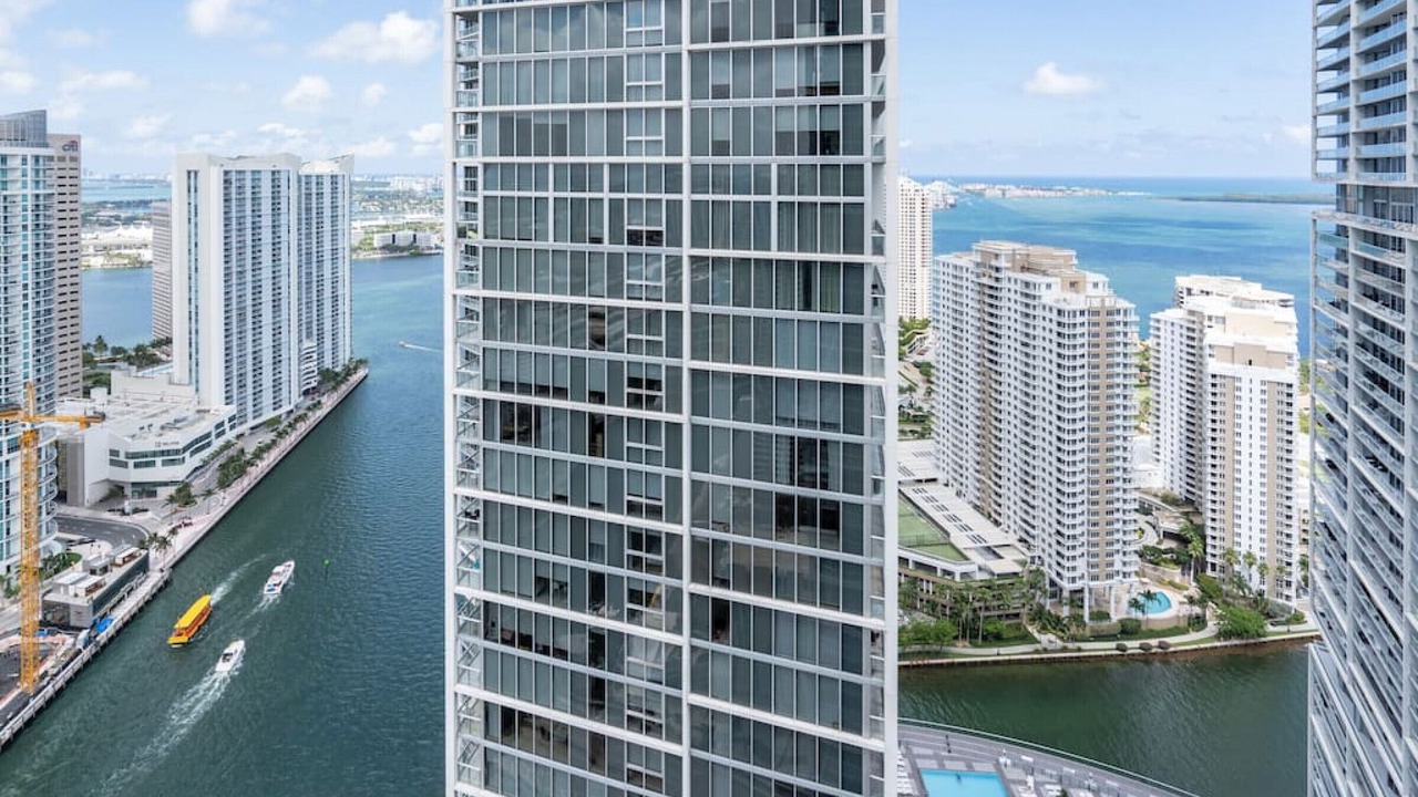 Photo of Others in Downtown Miami