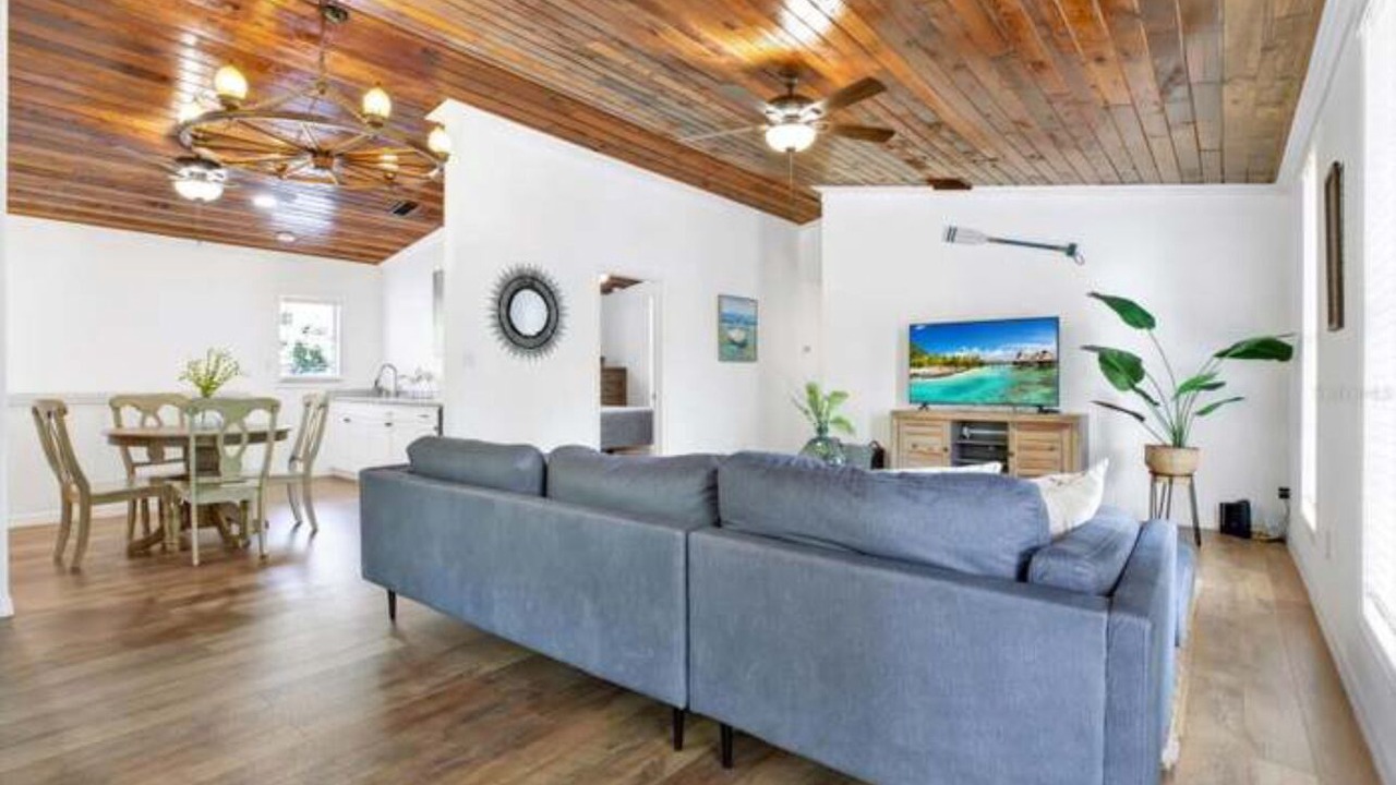 Photo of Livingroom in Highpoint