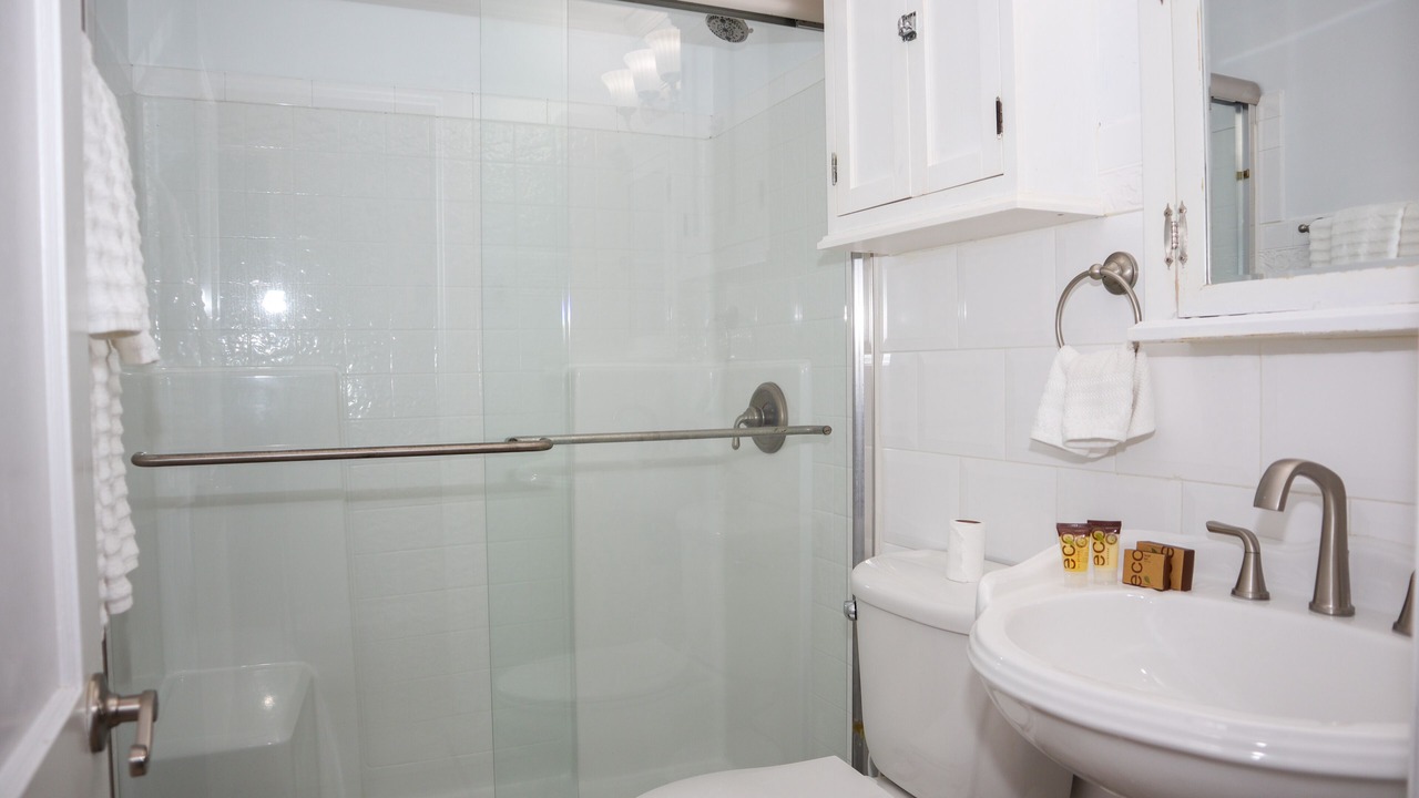 Photo of Bathroom in Everglades City