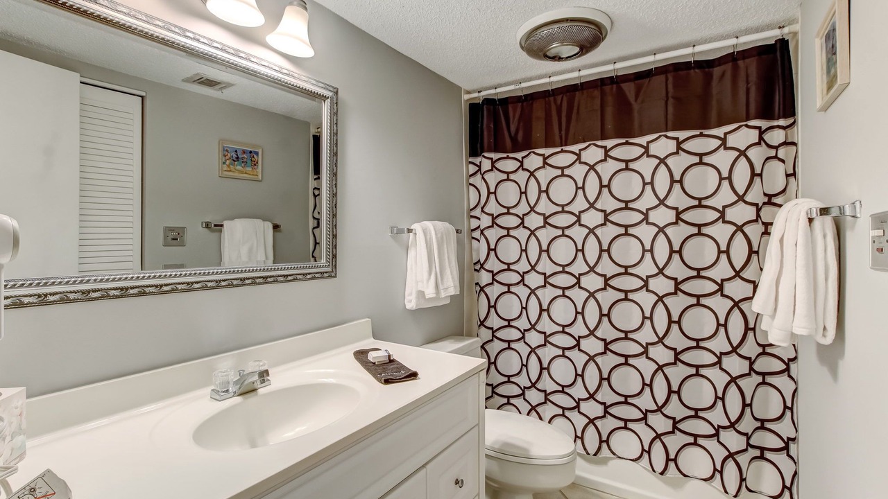 Photo of Bathroom in Fernandina Beach